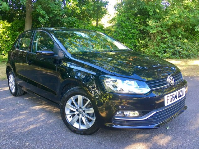 2014 64 Volkswagen Polo 1.0 SE 5d 60 BHP''ONLY 9,989 MILES/LOW TAX@&pound;20/1 PRIVATE OWNER /PARK PILOT SYSTEM/ JUST MOT'D FOR 12 MONTHS''