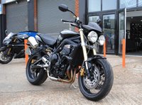 USED 2010 10 TRIUMPH STREET TRIPLE 675cc 