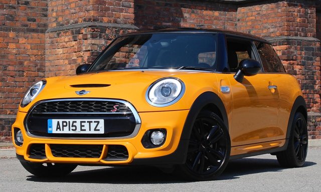 2015 15 MINI Hatch Cooper 2.0 COOPER S 3d AUTO 189 BHP
