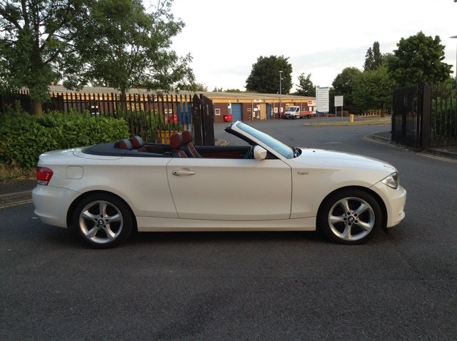 2009 59 BMW 1 Series 2.0 118D SPORT 2d 141 BHP