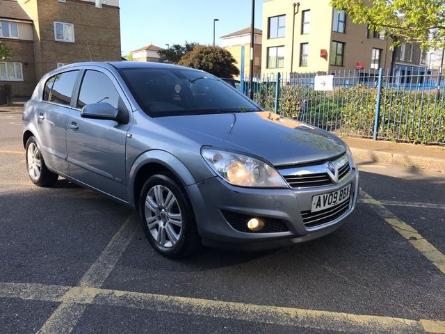 2009 09 VAUXHALL ASTRA 1.8 DESIGN 5d AUTO 138 BHP 