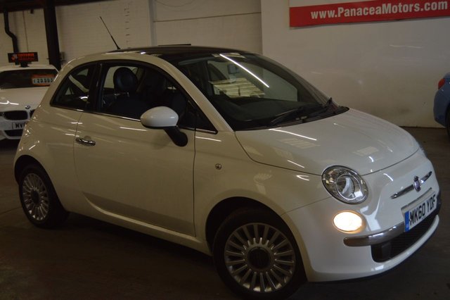 2010 60 Fiat 500 1.2 LOUNGE 3d 69 BHP