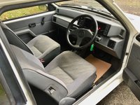 USED 1991 J ROVER METRO 1.3 CLUBMAN L 3d AUTO 63 BHP 2 PREVIOUS LADY OWNERS+US -GREAT LOW MILAGE ONLY 17,900 MILES // NEW 12 MONTH MOT   GREAT CONDTION INSIDE AND OUT,,,,1.3 CLUBMAN L 3d AUTO 63 BHP 2 PREVIOUS LADY OWNERS+US ONLY 17,900 MILES //WILL COME WITH NEW MOT