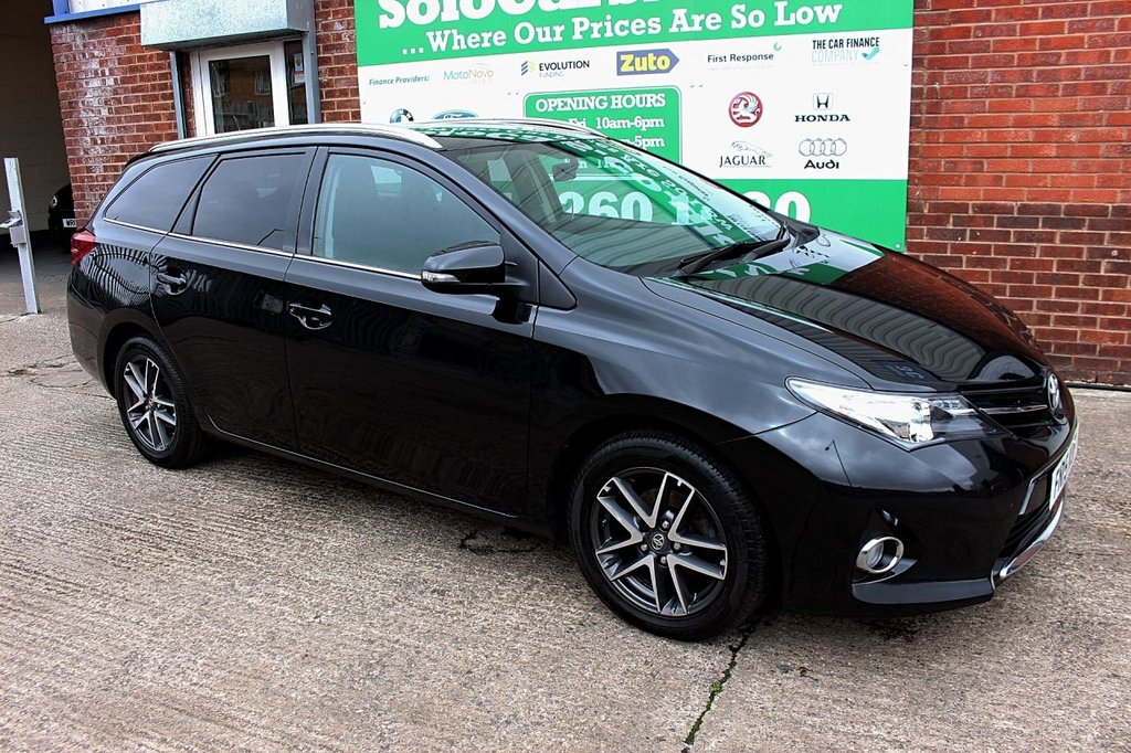 2015 15 TOYOTA AURIS 1.6 VALVEMATIC ICON PLUS 5d 130 BHP