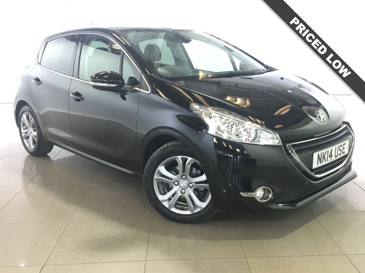 View our PEUGEOT 208