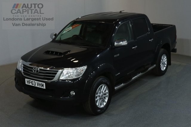 2013 63 TOYOTA HI-LUX 3.0 INVINCIBLE 4X4 169 BHP AUTO AIR CON SAT NAV LEATHER SEATS
