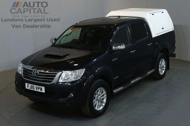 2015 15 TOYOTA HI-LUX 3.0 INVINCIBLE 4X4 D-4D DCB 4d AUTO 169 BHP AIR CON PICK UP