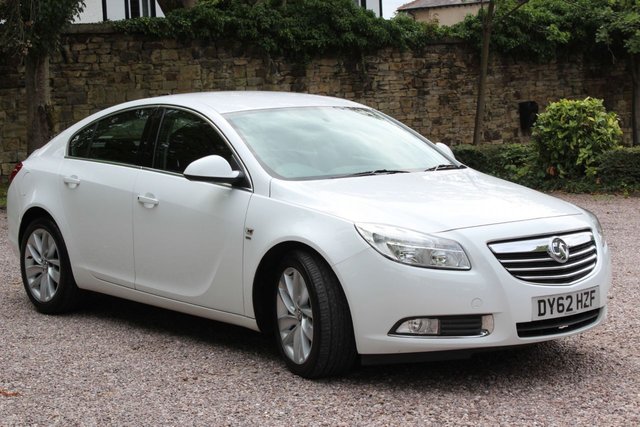 2012 62 Vauxhall Insignia 2.0 SRI NAV CDTI 5d 157 BHP