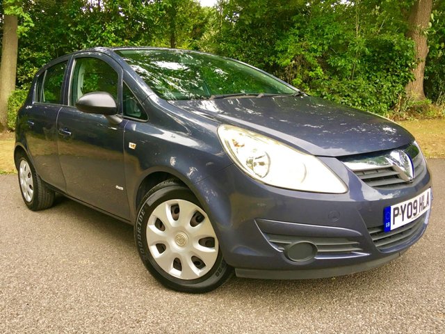 2009 09 Vauxhall Corsa 1.4 CLUB A/C 16V 5d AUTO 90 BHP , AIR CON ,X8 AIRBAGS, 2 PRIVATE OWNERS FULL SERVICE HISTORY