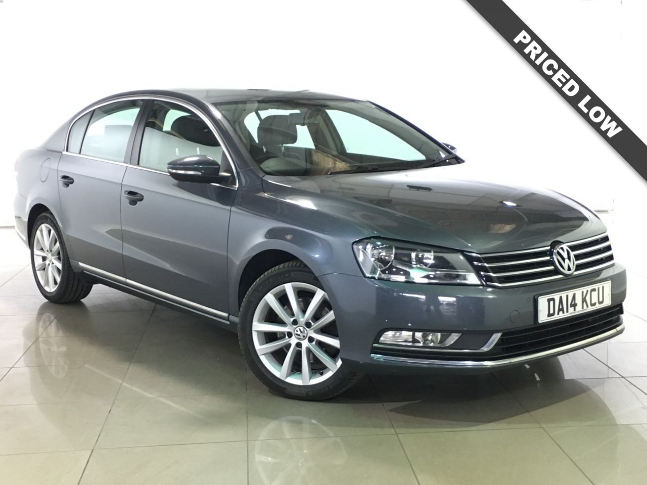 View our VOLKSWAGEN PASSAT