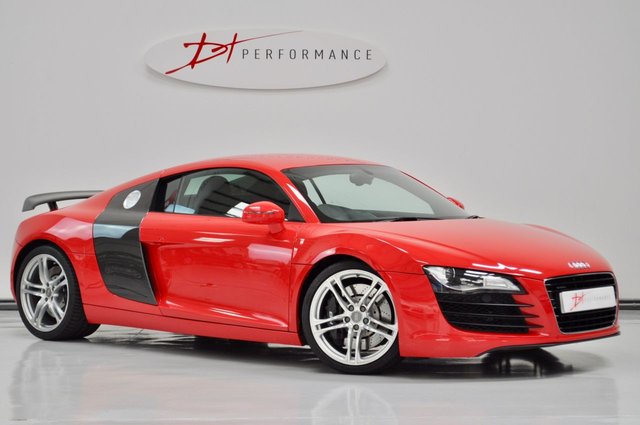 2008 08 Audi R8 4.2 QUATTRO 2d 420 BHP VERY LOW MILEAGE MANUAL EXTENSIVE CARBON