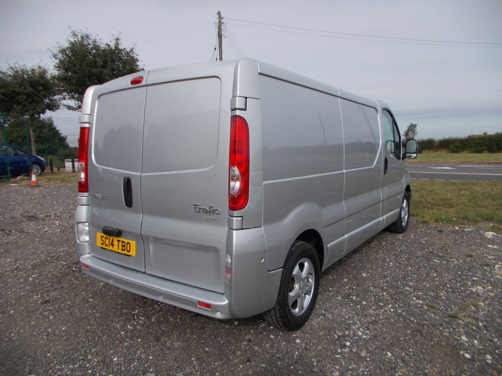 14 Renault Trafic Ll29 Sport Dci S R P V 5