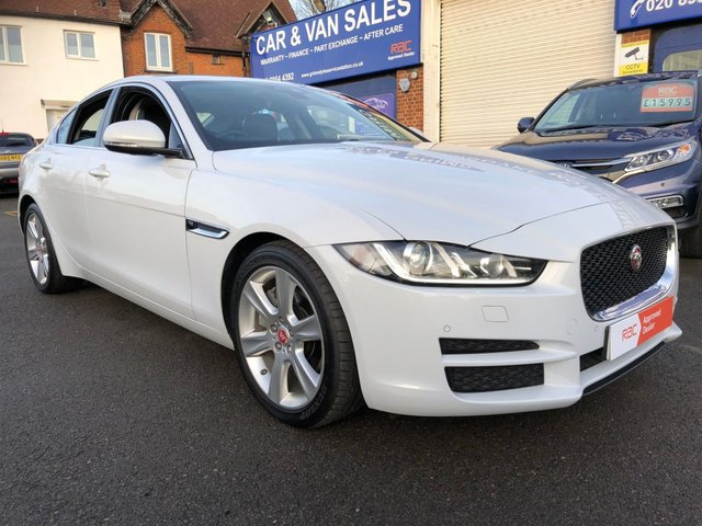 2015 65 Jaguar Xe 2.0 XE PORTFOLIO 4d AUTO 237 BHP