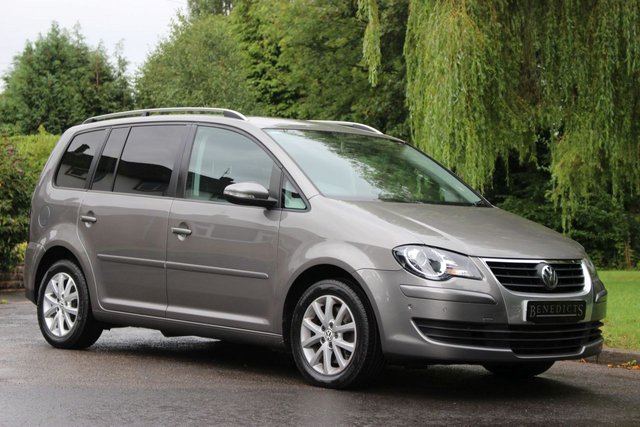 2010 10 Volkswagen Touran 2.0 MATCH TDI DSG DPF 5d AUTO 168 BHP