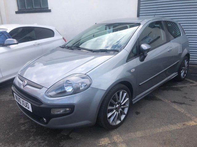 2010 10 Fiat Punto Evo 1.4 MULTIAIR SPORTING 3d 135 BHP