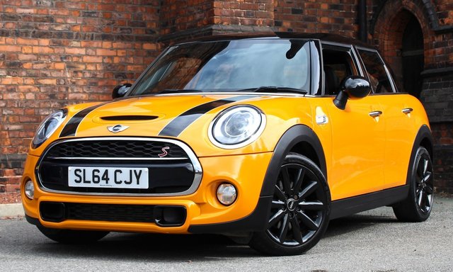 2014 64 MINI Hatch Cooper 2.0 COOPER SD 5d 168 BHP [ CHILI MEDIA XL ]