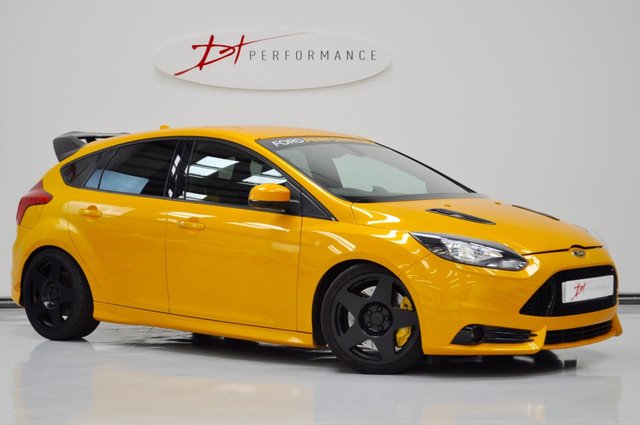 2012 62 Ford Focus 2.0 ST-2 5d 310 BHP HUGE SPECIFICATION MODIFIED SHOW CAR