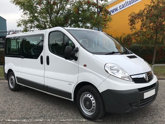 2014 14 Vauxhall Vivaro 2.9t COMBI CREW MINIBUS LWB [ 9 Seater ] CDTI 115 A/C Cruise 