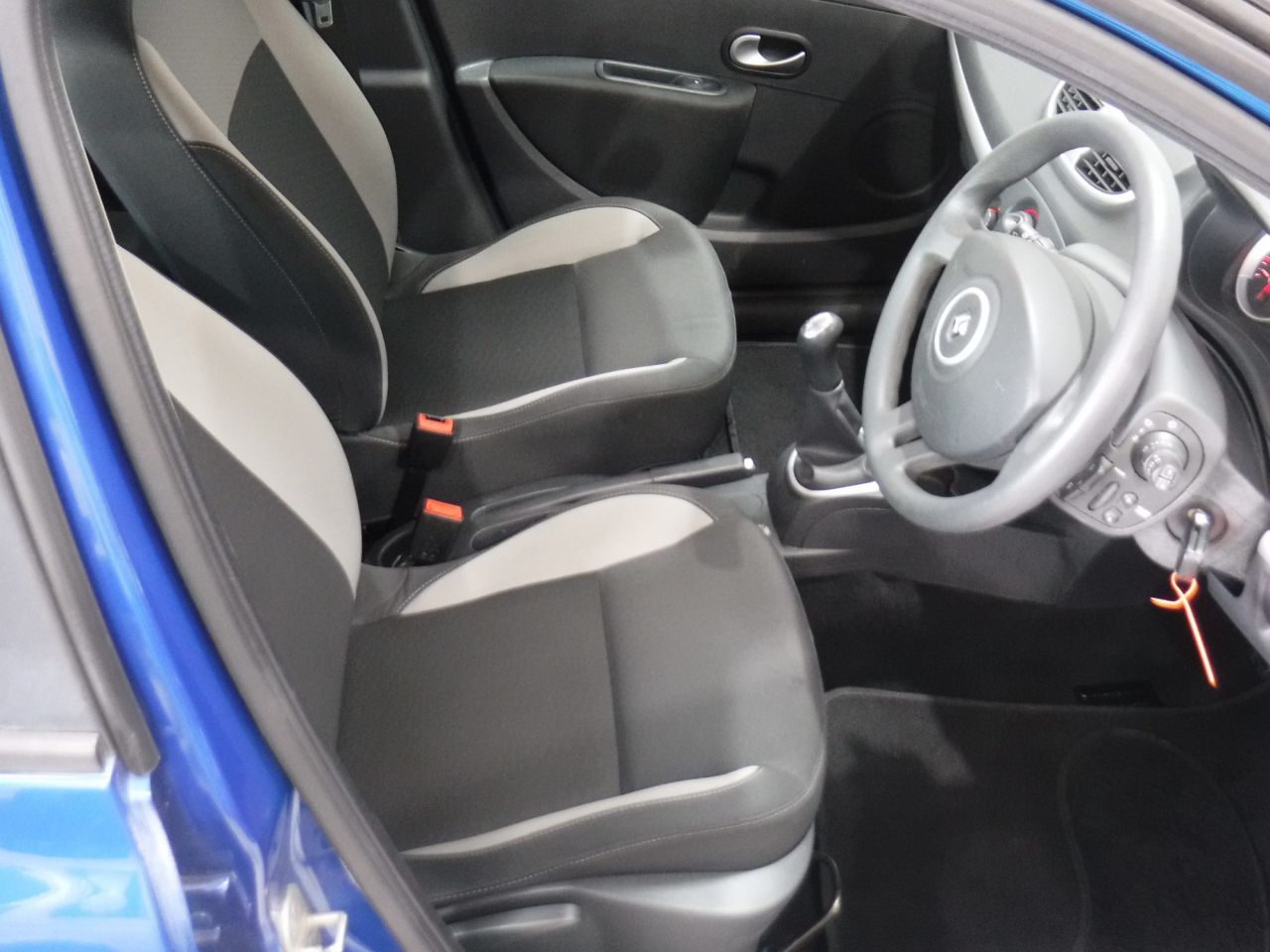 Renault Trafic Wont Rev Over 4000