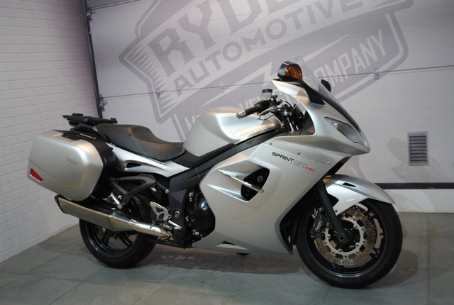 2012 12 Triumph Sprint GT 1050 Abs 1050cc