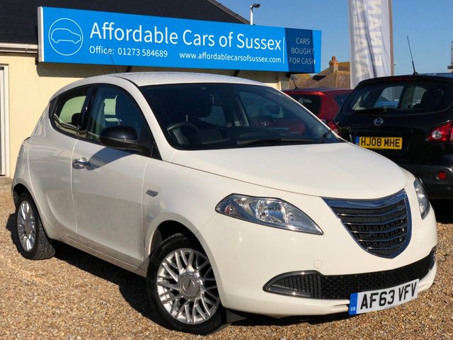 2013 63 Chrysler Ypsilon 1.2 SE 5d 69 BHP