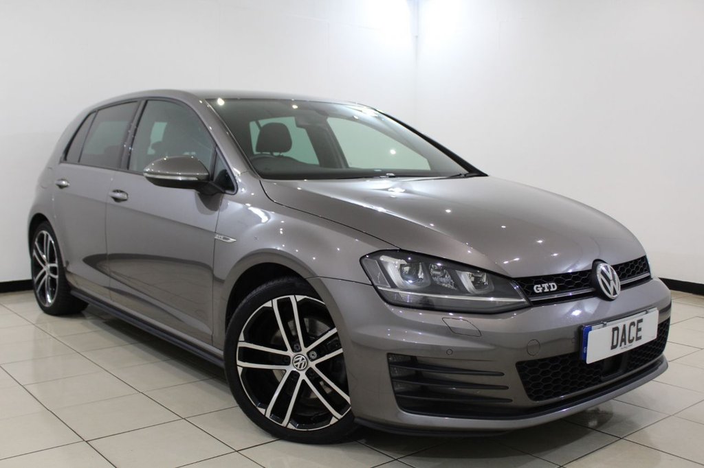 View our VOLKSWAGEN GOLF
