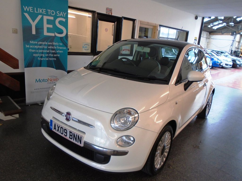USED 2009 09 FIAT 500 1.2 LOUNGE 3d 69 BHP This One lady owner from new