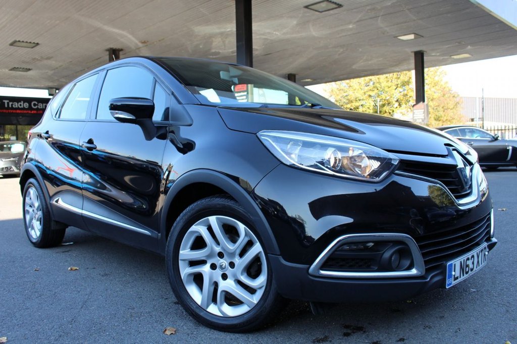 View our RENAULT CAPTUR