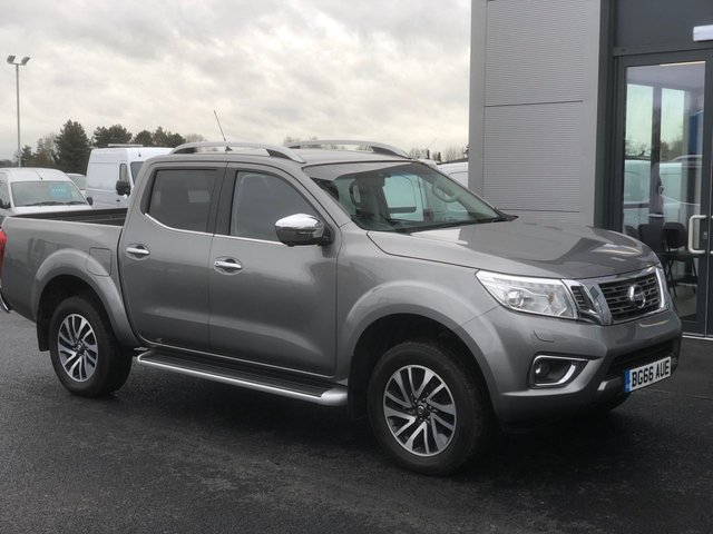 2016 66 Nissan Navara 2.3 DCI TEKNA 4X4 SHR DCB 190 BHP