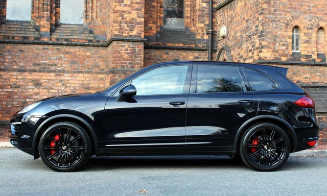 2011 Porsche Cayenne 4.8 V8 TURBO TIPTRONIC S 5d AUTO 500 BHP