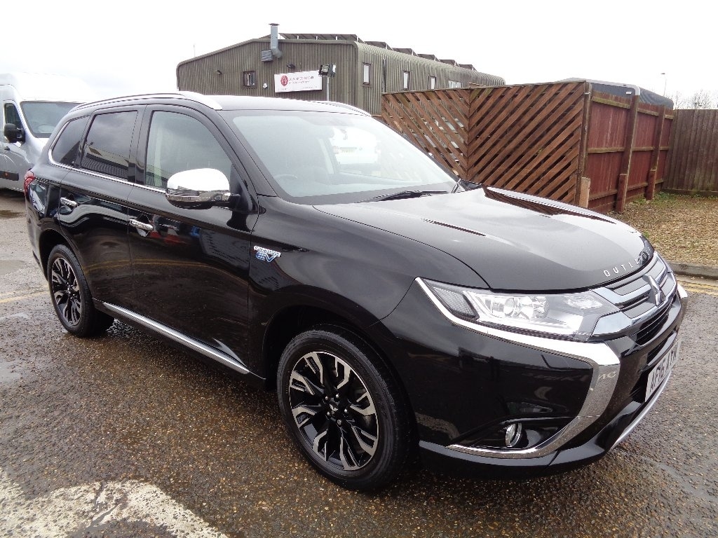 View our MITSUBISHI OUTLANDER