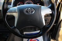 USED 2012 12 TOYOTA HI-LUX 3.0 INVINCIBLE 4X4 D-4D DCB 1d 169 BHP FULL LEATHER + SAT NAV ** NO VAT **
