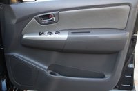 USED 2012 12 TOYOTA HI-LUX 3.0 INVINCIBLE 4X4 D-4D DCB 1d 169 BHP FULL LEATHER + SAT NAV ** NO VAT **