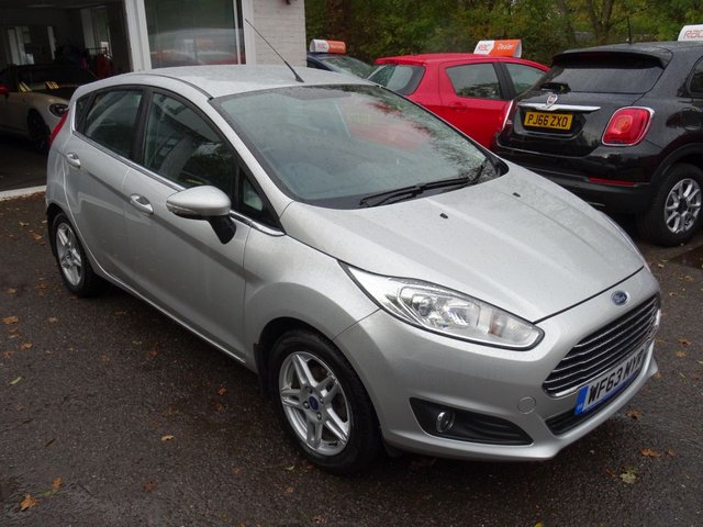 2013 63 Ford Fiesta 1.0 ZETEC 5d 99 BHP