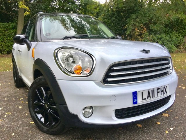 2011 11 MINI Countryman 2.0 COOPER D 5d AUTO 110 BHP''FULL BLACK LEATHER/SAT NAV/BLACK ROOF/X5 MINI SERVICE STAMPS