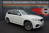 USED 2015 15 BMW X5 3.0 XDRIVE30D M SPORT 5DR AUTOMATIC 255 BHP 7 Seats Full BMW Service History JANUARY SALE *SAVE £490* Alpine White with 7 Black leather Seats, Full BMW Service History, 20" M Double Spoke Alloy Wheels. Professional Navigation, Heated Seats, Cruise Control, Bluetooth, Sun Protection Glass, Folding door mirrors, Front and Rear Parking Sensors