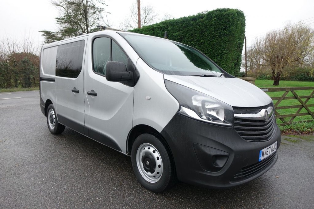 View our VAUXHALL VIVARO