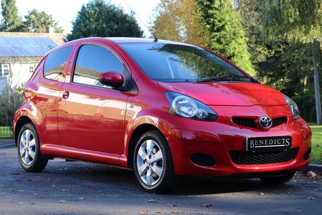 2012 61 Toyota Aygo 1.0 VVT-I GO 3d 67 BHP