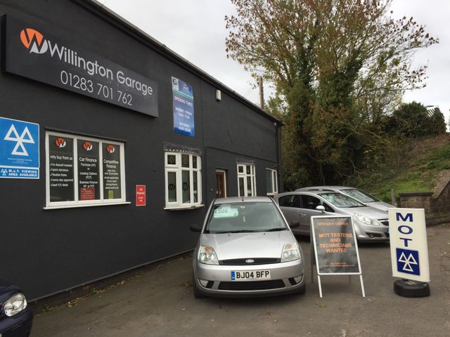 2004 04 Ford Fiesta 1.4 FLAME 16V 3d 80 BHP
