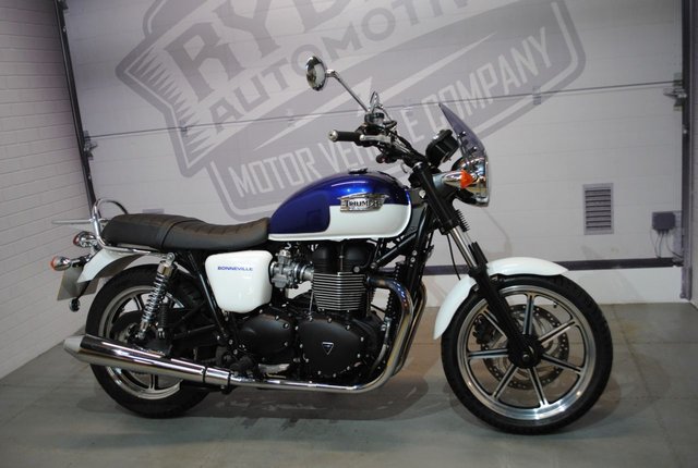 2015 15 Triumph Bonneville 865cc