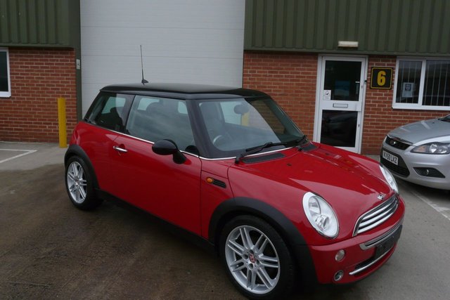 2005 MINI Hatch Cooper 1.6 COOPER 3d 114 BHP