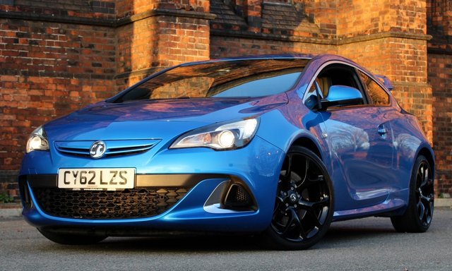 2013 62 Vauxhall Astra 2.0 VXR 3d 276 BHP