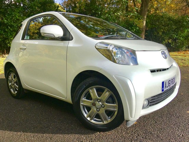 2011 61 Toyota Iq 1.0 VVT-I IQ2 3d 68 BHP''9 AIRBAGS / AIRCON / X6 SERVICE STAMPS / 1 OWNER/ZERO ROAD TAX / NEW CLUTCH 