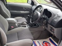 USED 2011 60 TOYOTA HI-LUX 3.0 INVINCIBLE 4X4 D-4D DCB 1d 169 BHP CANOPY + BULL BARS ** NO VAT