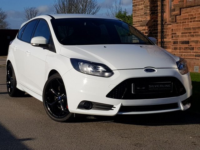 2014 64 Ford Focus 2.0 ST-2 5d 247 BHP