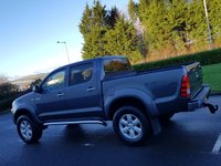 USED 2010 10 TOYOTA HI-LUX 3.0 INVINCIBLE 4X4 D-4D DCB 1d 169 BHP NO VAT ** GENUINE LOW MILES+3 KEYS