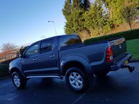 USED 2010 10 TOYOTA HI-LUX 3.0 INVINCIBLE 4X4 D-4D DCB 1d 169 BHP NO VAT ** GENUINE LOW MILES+3 KEYS
