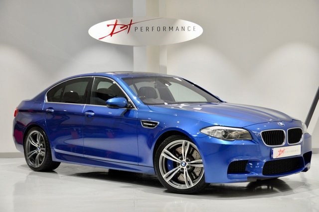 2011 61 BMW M5 4.4 M5 4d AUTO 553 BHP HUGE SPECIFICATION FULL BMW HISTORY