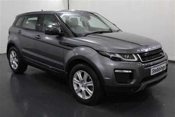 2015 65 LAND ROVER RANGE ROVER EVOQUE 2.0 TD4 SE TECH 5d AUTO 177 BHP