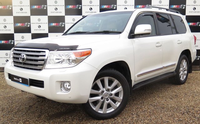 2014 64 Toyota Land Cruiser V8 4.5 D-4D V8 5d AUTO 268 BHP